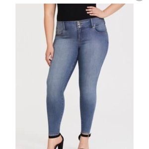 Torrid skinny jeggings size 18